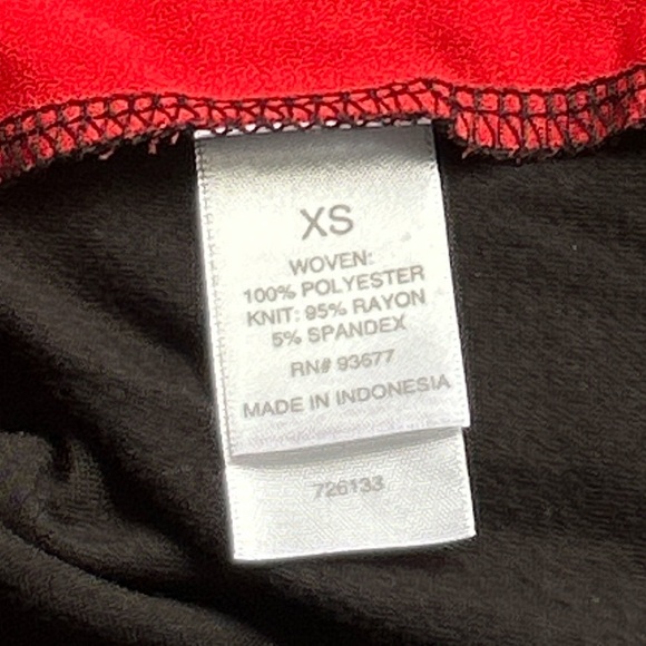 🔥 BISOU BISOU! TRENDING! RED & BLACK Y2K TOP! COOL OPEN DRAPED BACK! 🔥 - Picture 11 of 15